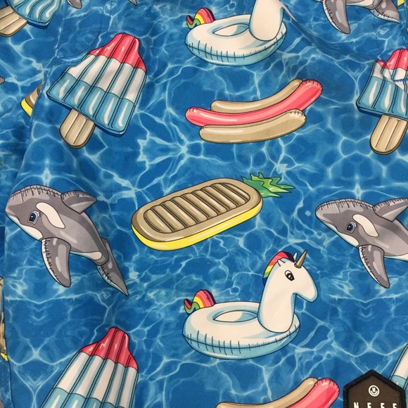 Neff Drawstring Shorts Men’s L Blue (Inseam 9) Unicorn Whale Popsicle Print - Picture 9 of 11